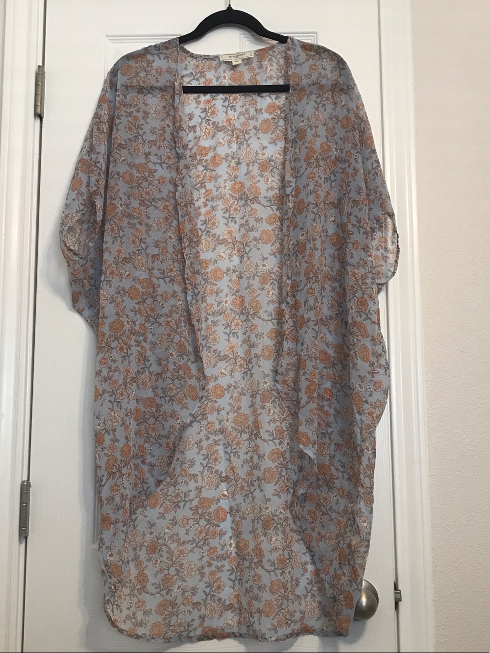 No Comment NY  LA Light Blue Floral Kimono with light orange & tan Print